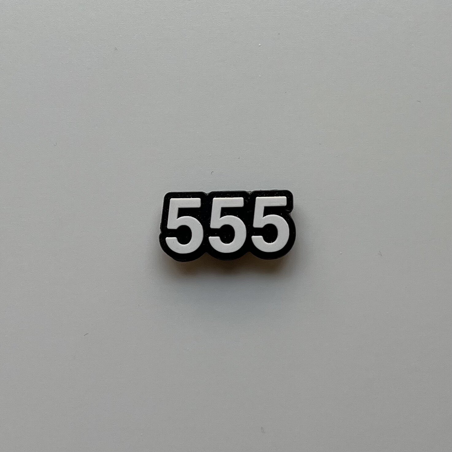 555